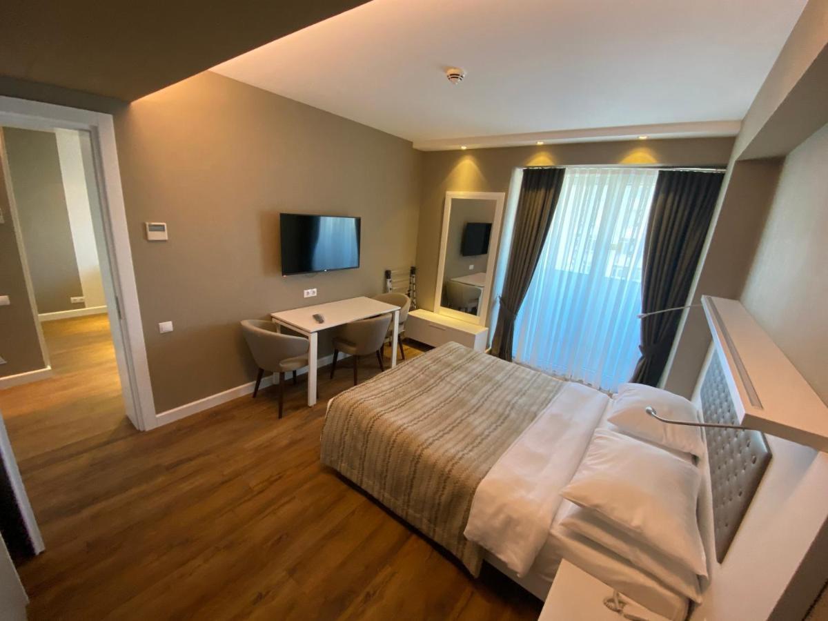 Gq Premium Apartments In Alliance Palace Batumi Exterior photo